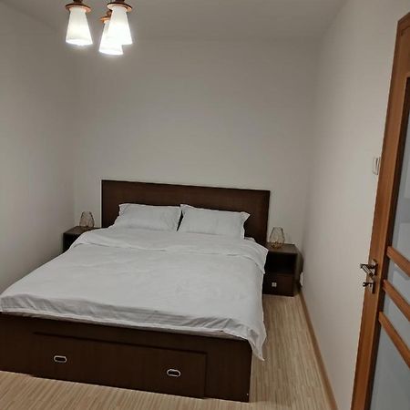 Chic Apartment Piteşti Eksteriør bilde