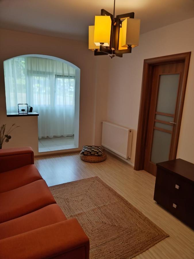 Chic Apartment Piteşti Eksteriør bilde